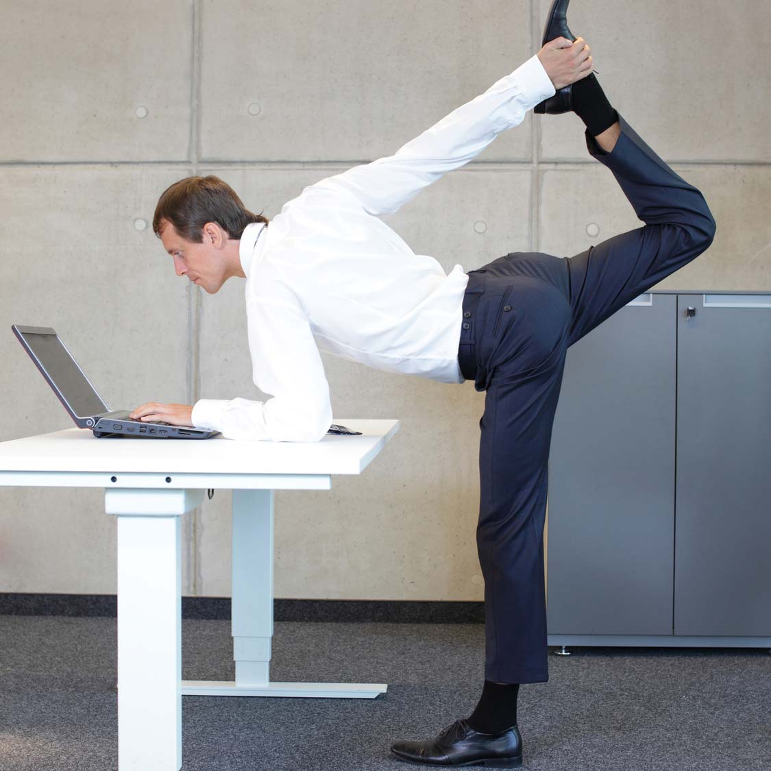 10 Büro-Fitness Routinen für ...